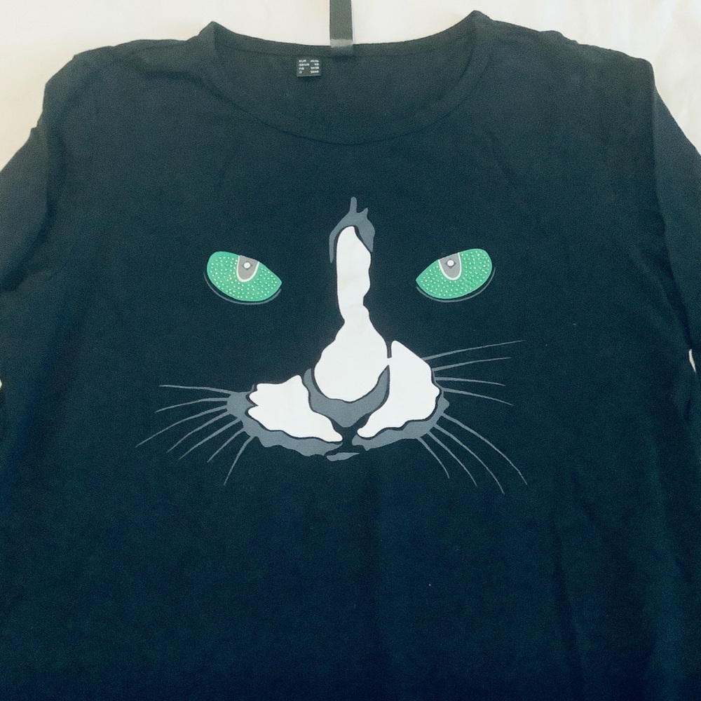 Rainbow Black Cat Graphic Tee with Green Reflective Sparkling Eyes size XS